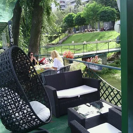 Guest house Splav Guest Hause Gusar *