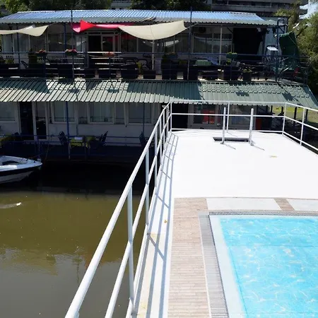 Guest house Splav Guest Hause Gusar *